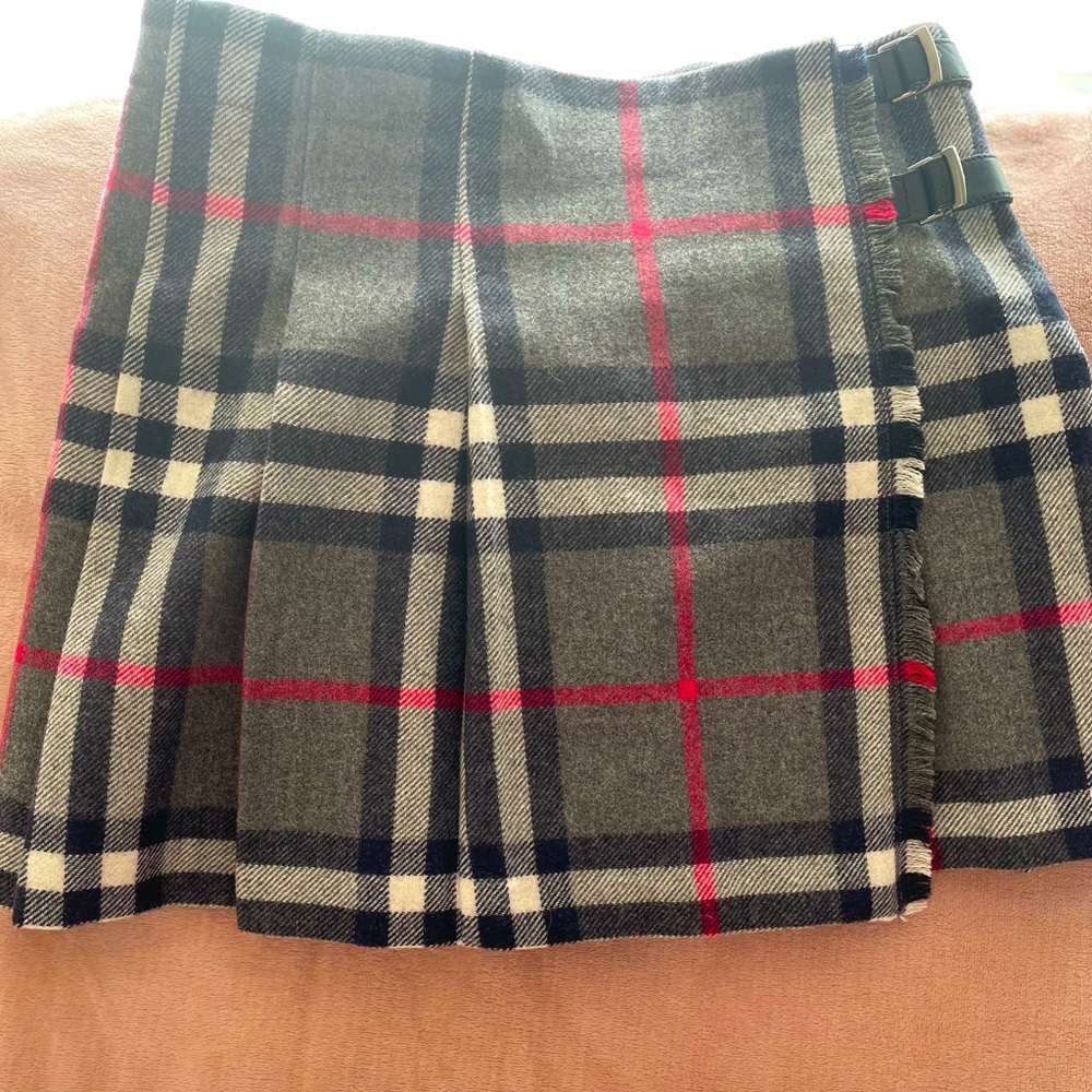 Authentic Burberry girls skirt, size 12Y.
